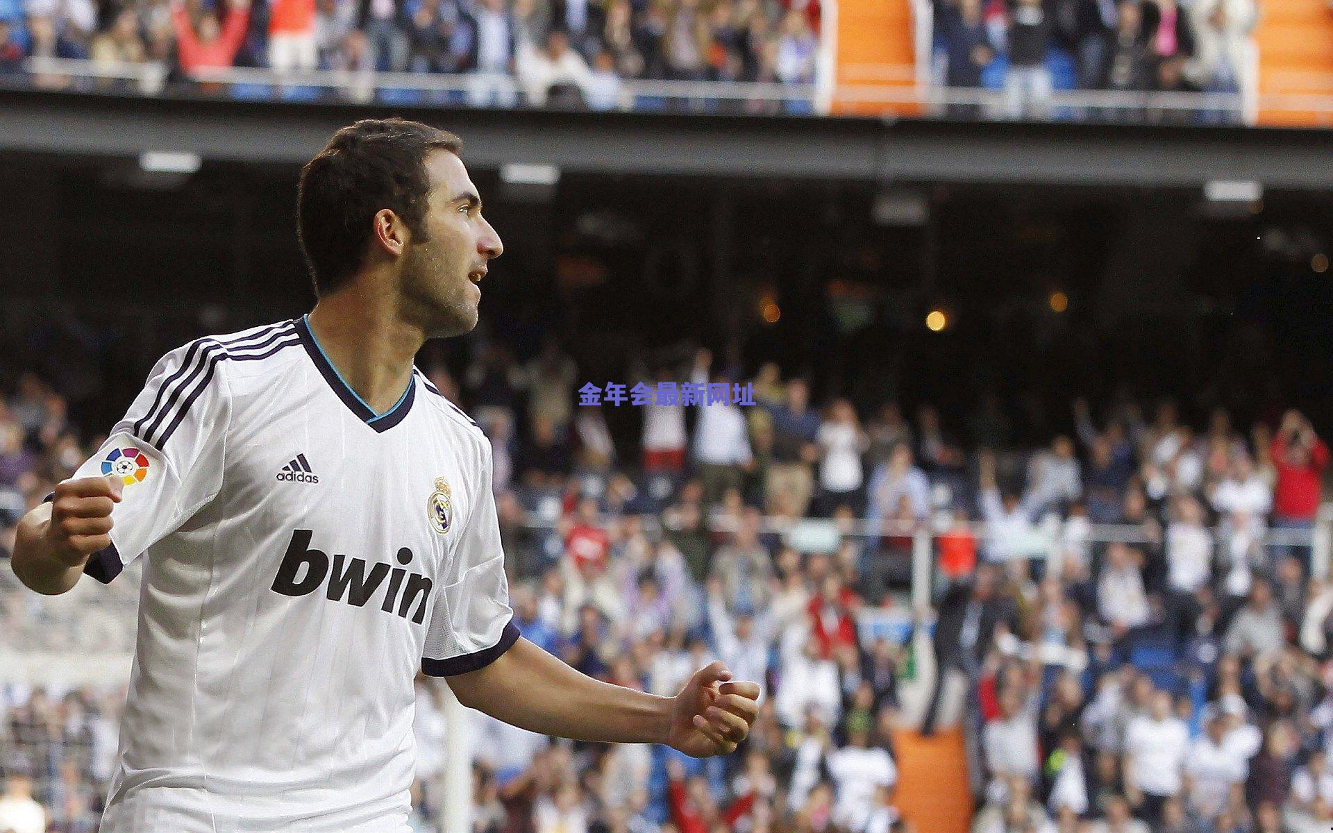 邵佳一履新国足首谈青训,当务之急是帮王钰栋们复刻成功之路