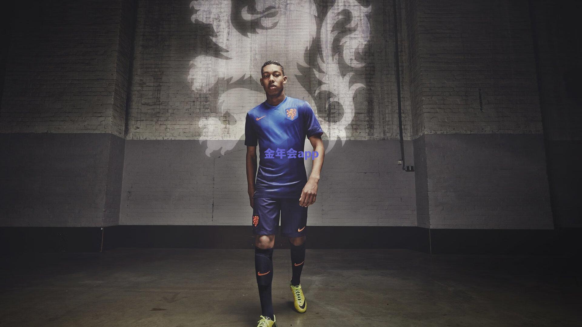 裁判争议引爆赛场！阿德尔曼失控怒斥，你到底有什么毛病？